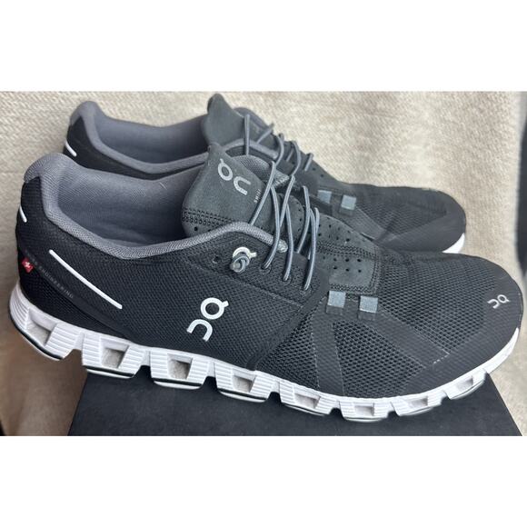 On Cloud Women's Size 10 M Running Shoes Black White Sneakers 19.0001 EUC - Picture 9 of 10